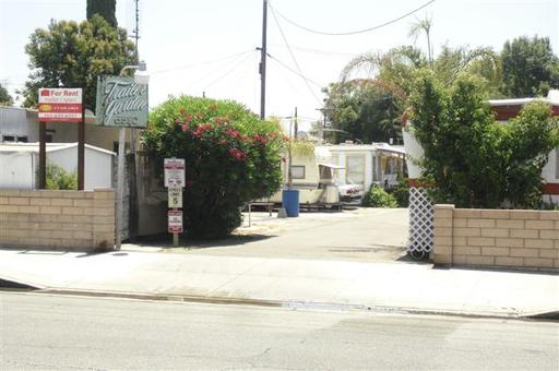 Primary Photo - 8530 Artesia Blvd