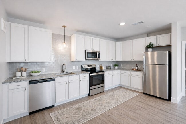 Building Photo - Triumph