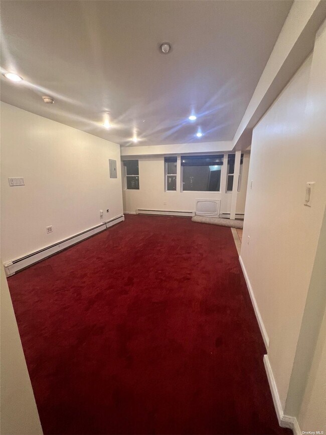 Building Photo - 75-01 162nd St