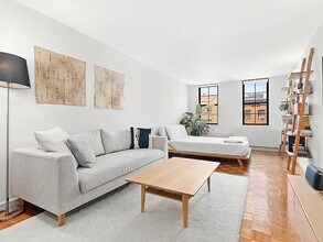 Building Photo - 222 E 14th St