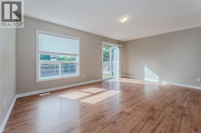 Building Photo - 469 Bronco Crescent