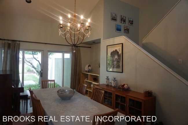 Foto del edificio - 4 br, 2.5 bath House - 121 Mathew's Grant