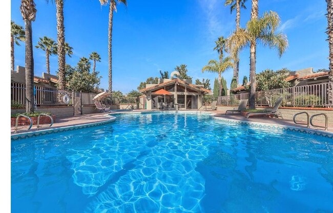 Building Photo - Indian Springs Building Photo - Indian Springs