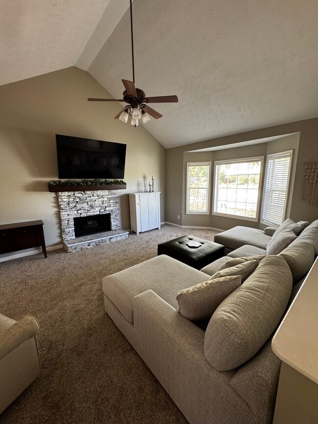 Building Photo - 4056 Lenox Park Dr