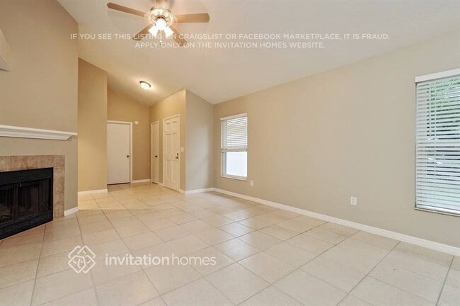 Building Photo - 2013 Green Juniper Ln