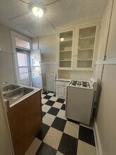 Building Photo - 2464 Harney St