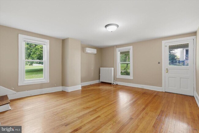 Foto del edificio - 8606 Yellow Springs Rd
