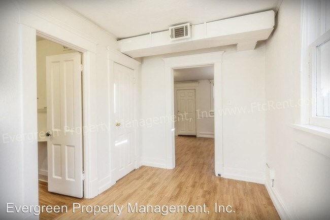 Foto del edificio - 326-332 W Myrtle St