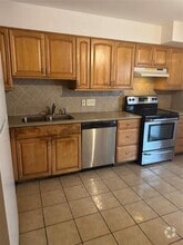 Building Photo - 7209 Beechnut St