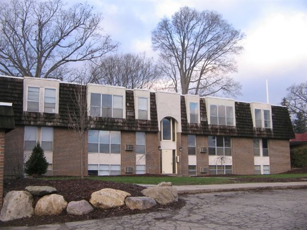 Building Photo - Leonard Hills Apartments