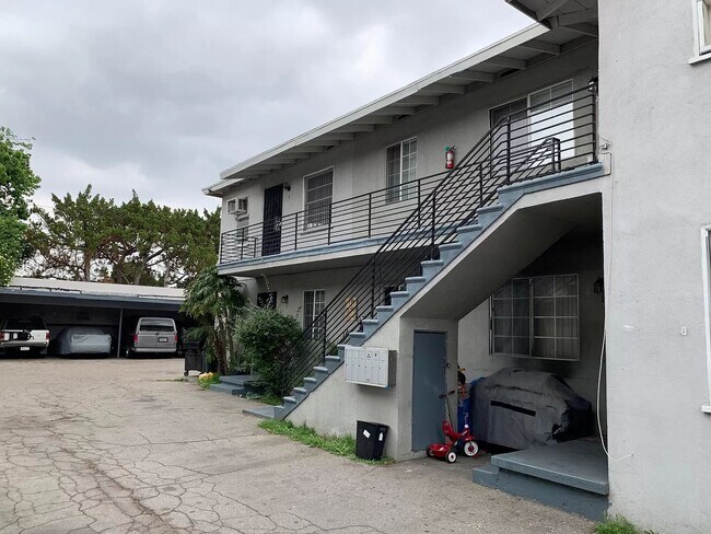Foto del edificio - 14753 Vanowen St