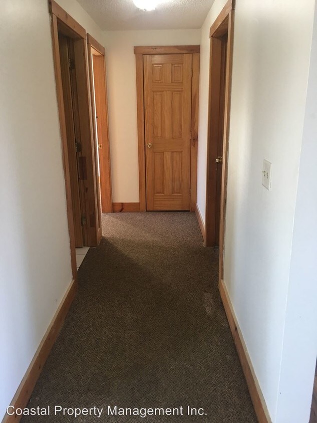 Building Photo - 2 br, 1 bath Apartment - 31 Roxbury Street