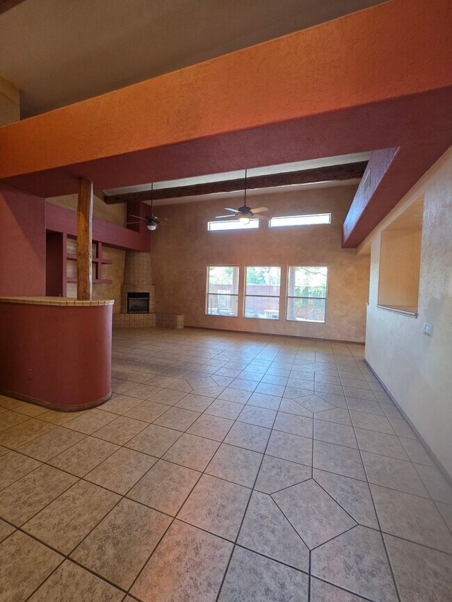 Foto del edificio - 8152 Eagledancer Ave