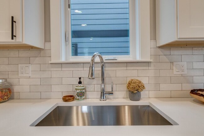 Foto del edificio - 1118 SW Dottie Ct