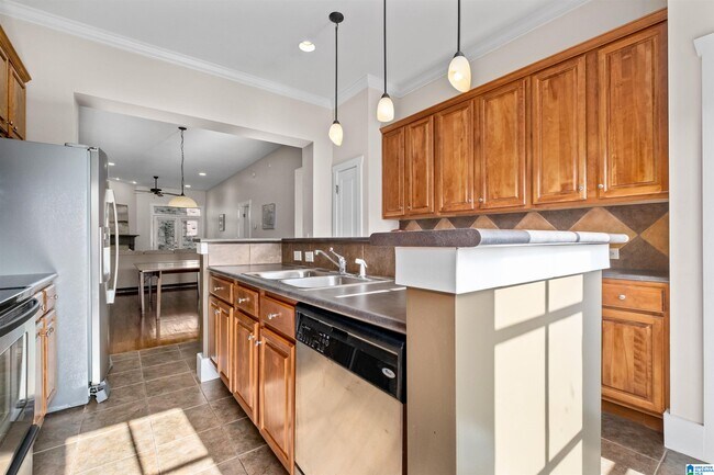 Foto del edificio - 2109 Eagle Ridge Dr