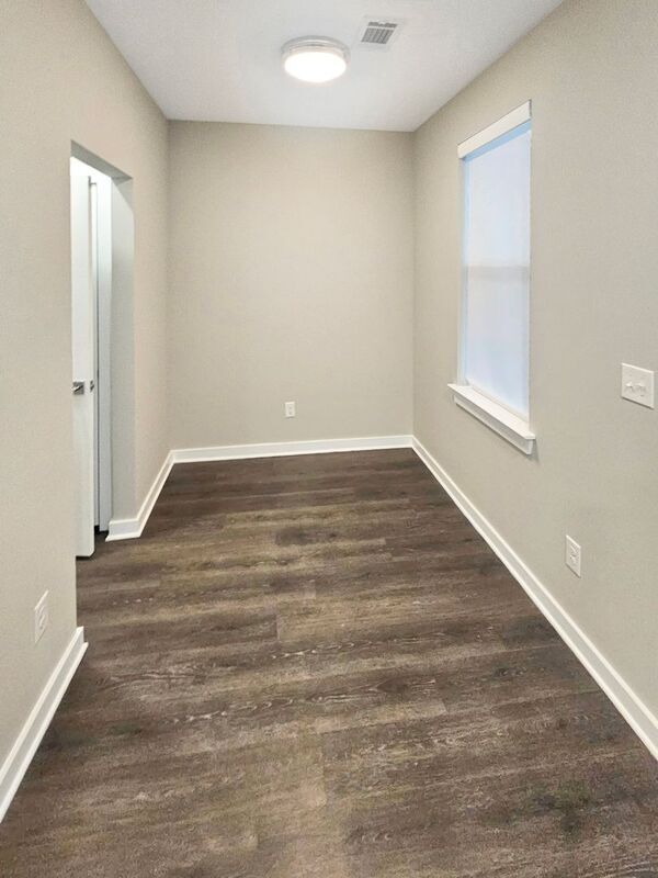 Foto del edificio - 302 Jeffries Wy