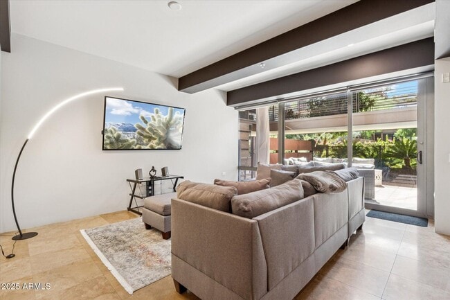 Foto del edificio - 7161 E Rancho Vista Dr