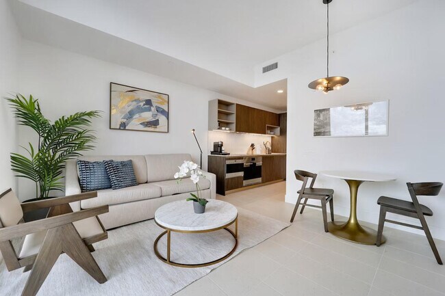 Foto del edificio - 215 SW 5th Ave