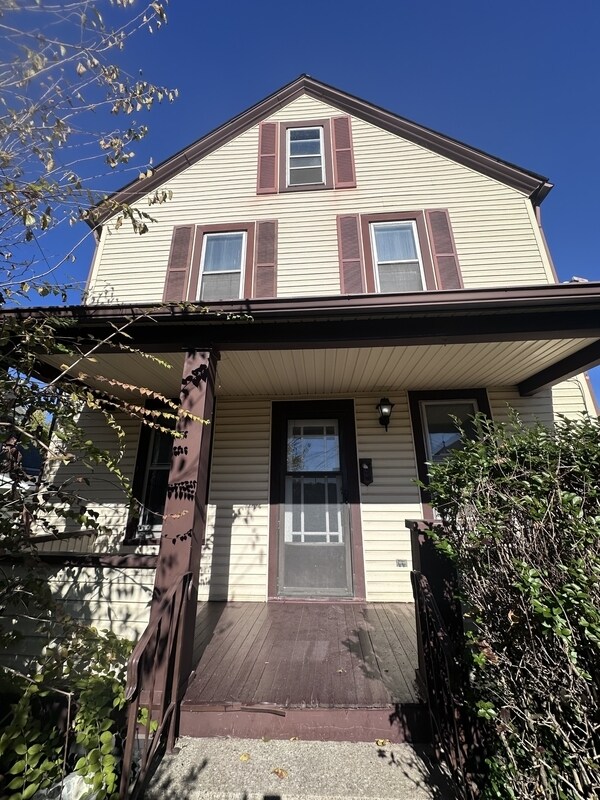 223 E 27th St Lorain, OH 44055 – photo 1