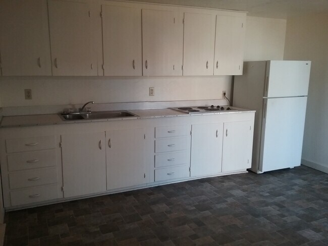 Building Photo - 310 W Alameda St