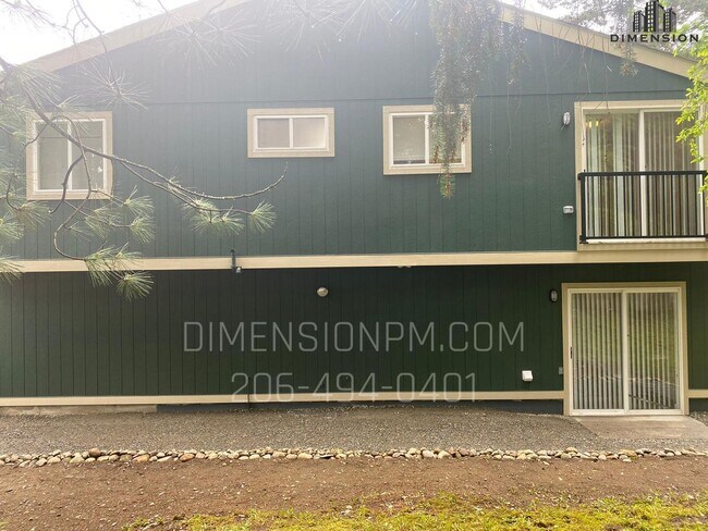 Foto del edificio - Covington Gem – Spacious 4BR/2BA Remodeled Home!