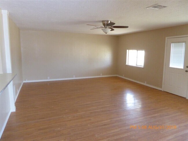 Foto del edificio - 5334 NW Liberty Ave