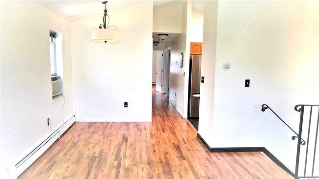 Building Photo - 1505 Waterstone Dr