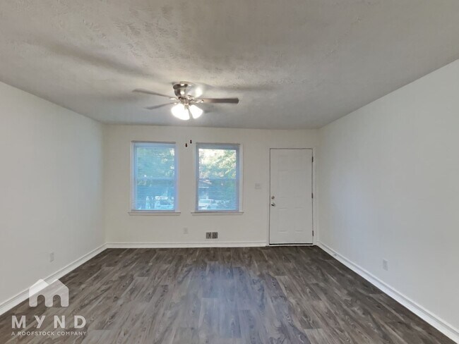 Foto del edificio - 605 Cedar Ave NW