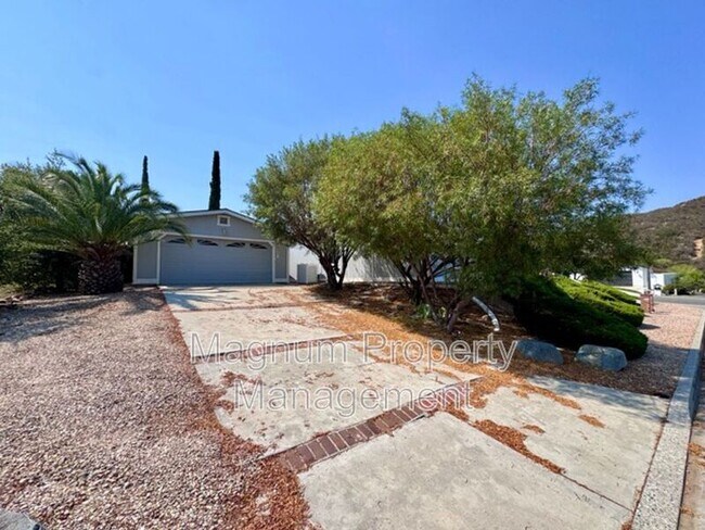 Foto del edificio - 34314 Olive Grove Rd