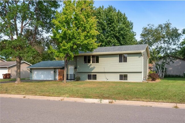 Building Photo - 11510 Jersey Ave N
