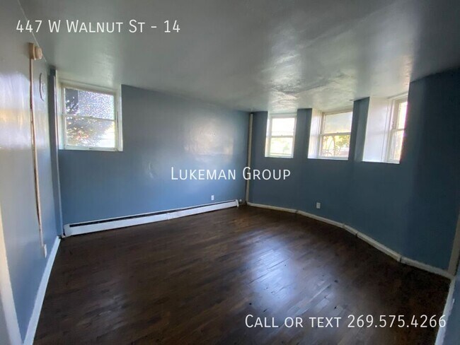 Foto del edificio - 447 W Walnut St