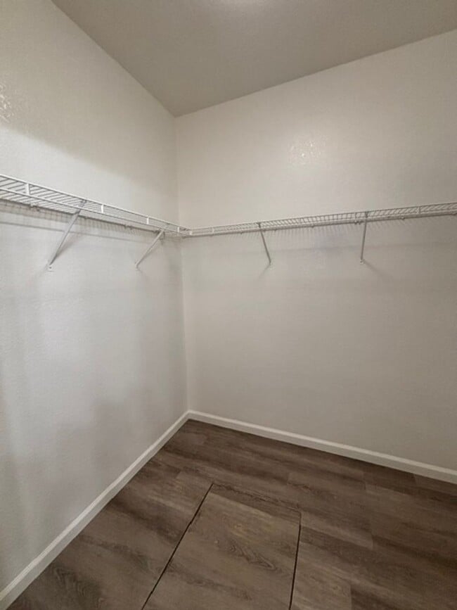 Foto del edificio - 1024 Westcreek Ln