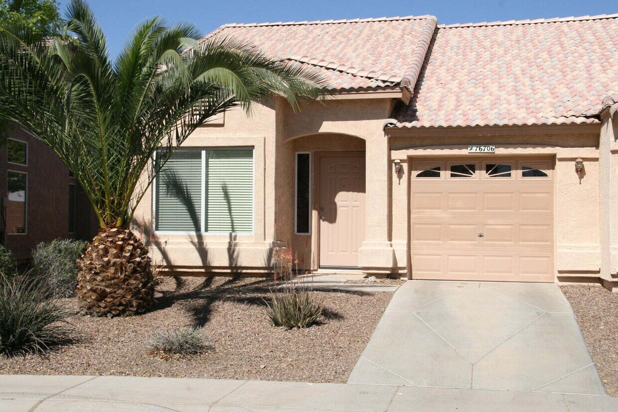 DESERT FOOTHILLS VILLAS TOWNHOUSE - DESERT FOOTHILLS VILLAS TOWNHOUSE