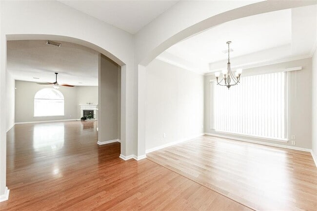 Building Photo - 4615 Plantation Colony Dr