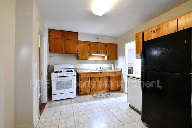 Building Photo - 4026 Busath Ave