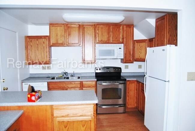 Building Photo - 2108 McCullam Ave