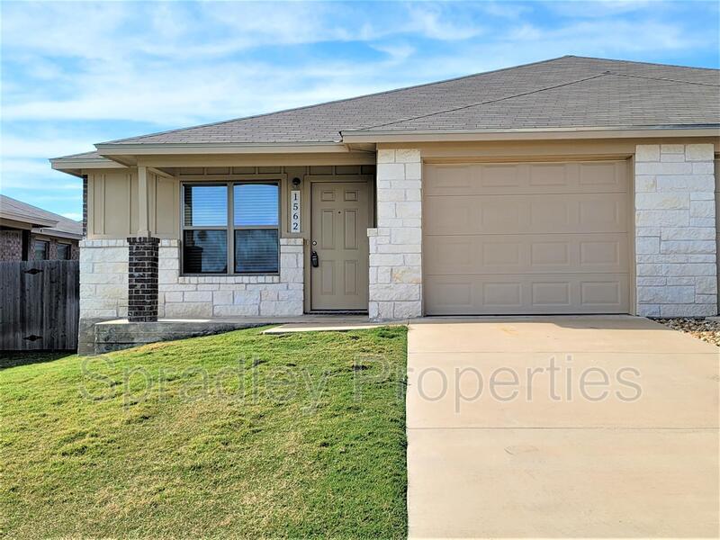 1562 Chance Ct, Belton, TX 76513 Condo for Rent in Belton, TX