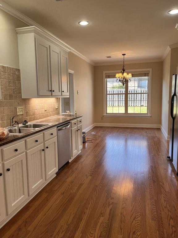 Building Photo - 808 Greenbriar Pl