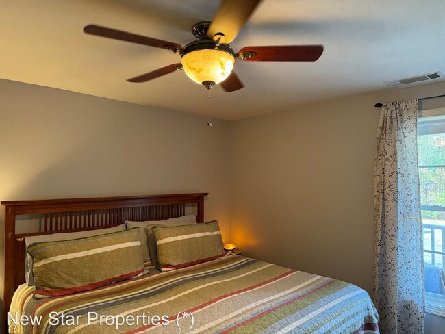 Building Photo - 2 br, 2 bath House - 6 Crestview Circle #129