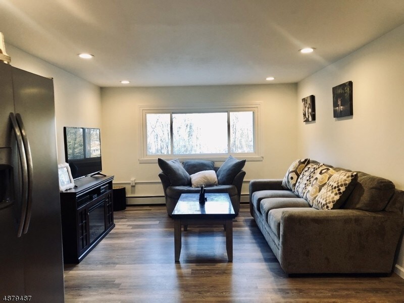 Foto principal - 64 Perona Rd