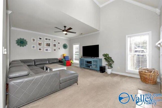 Foto del edificio - 109 Bayberry Ln