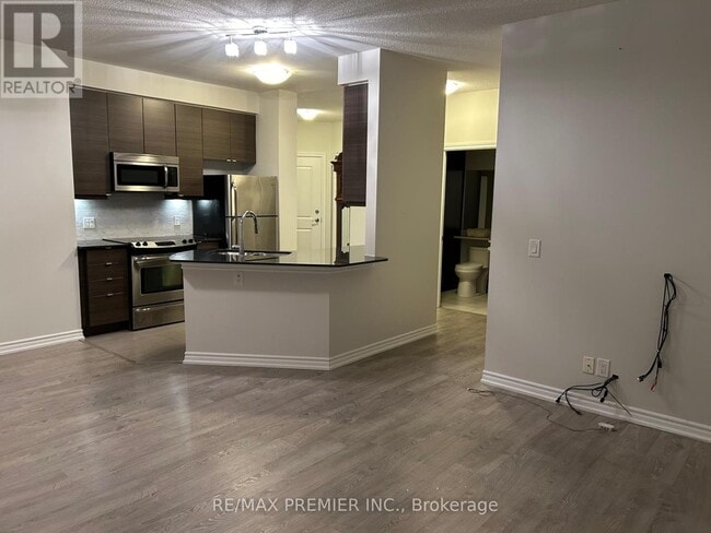 Photo du bâtiment - 7730 Kipling Ave