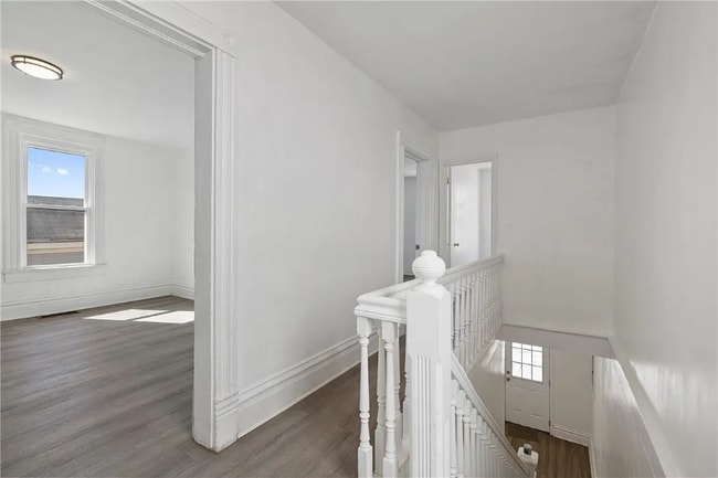 Building Photo - 216 Ridge Ave