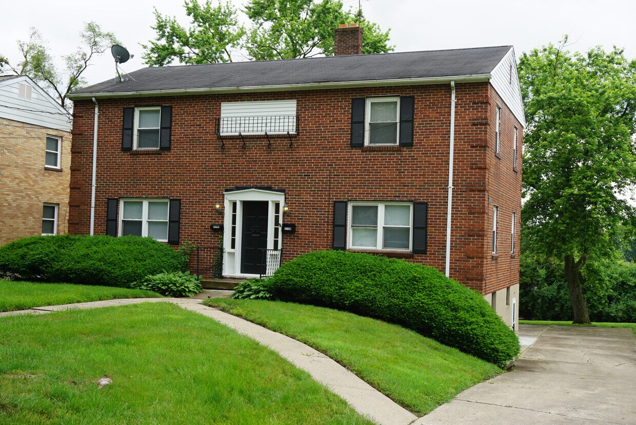 Primary Photo - 3110 Grand Ave