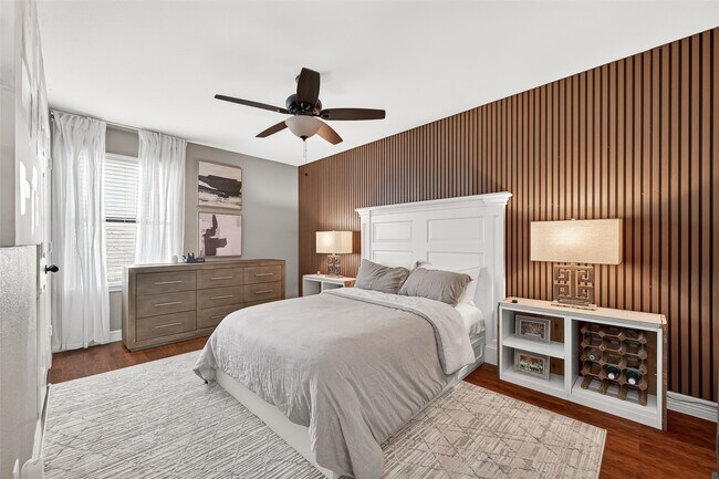 Foto del edificio - 6639 Sharpstone Creek Ln
