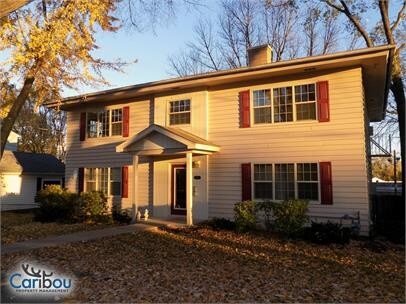 Primary Photo - 3213 Ridgeway Ave