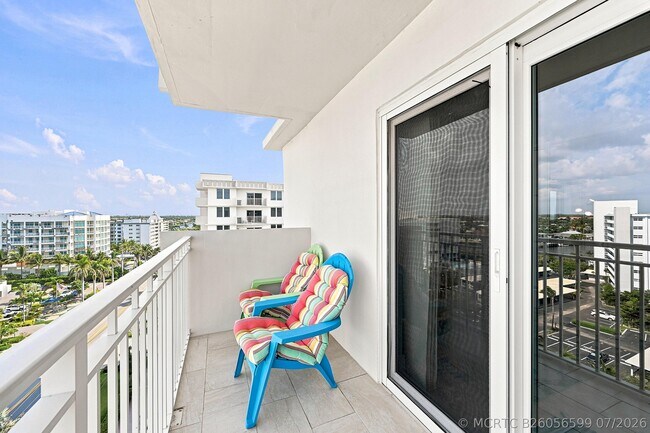Building Photo - 3221 S Ocean Blvd