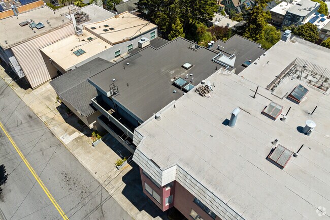 Alternate Exterior - 647 Grand View Ave