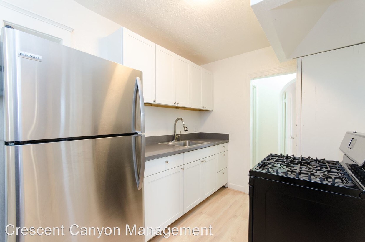 Foto principal - 932 S Berendo St