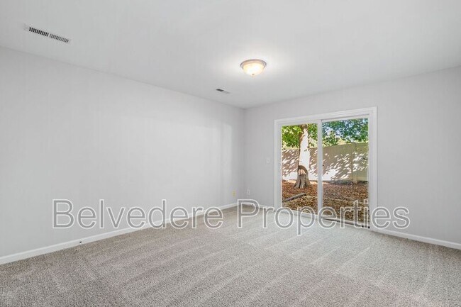 Foto del edificio - 14 Dunlevy Way